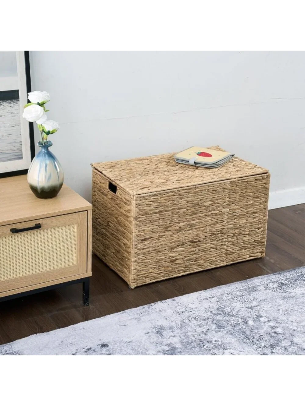 Natural Water Hyacinth Storage Basket with Lid, 27.7 Gallon, Eco-Friendly
